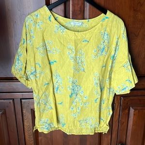 Bellembra linen floral top size Small (S)